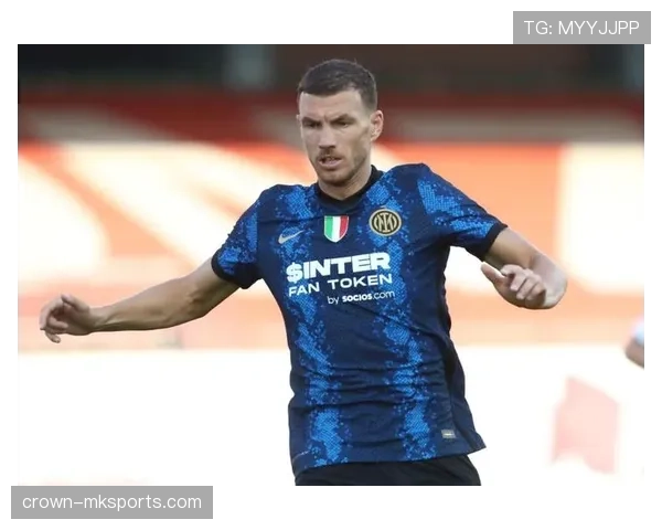 莱万 vs 哲科:谁是更高效的终结者与战术支点?